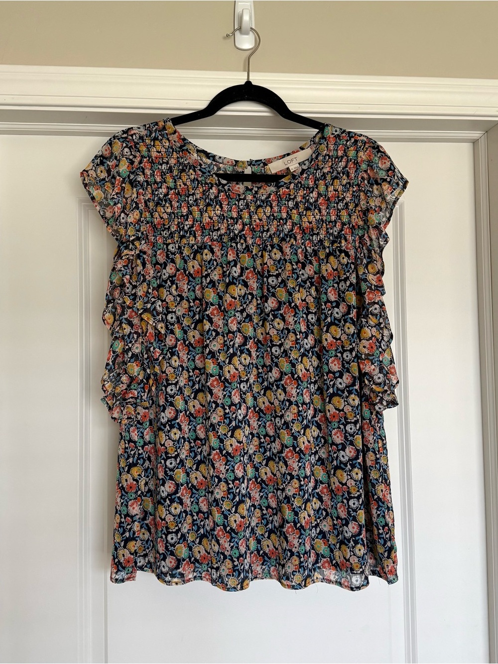 Ann Taylor Loft Floral Ruffle Blouse | XL